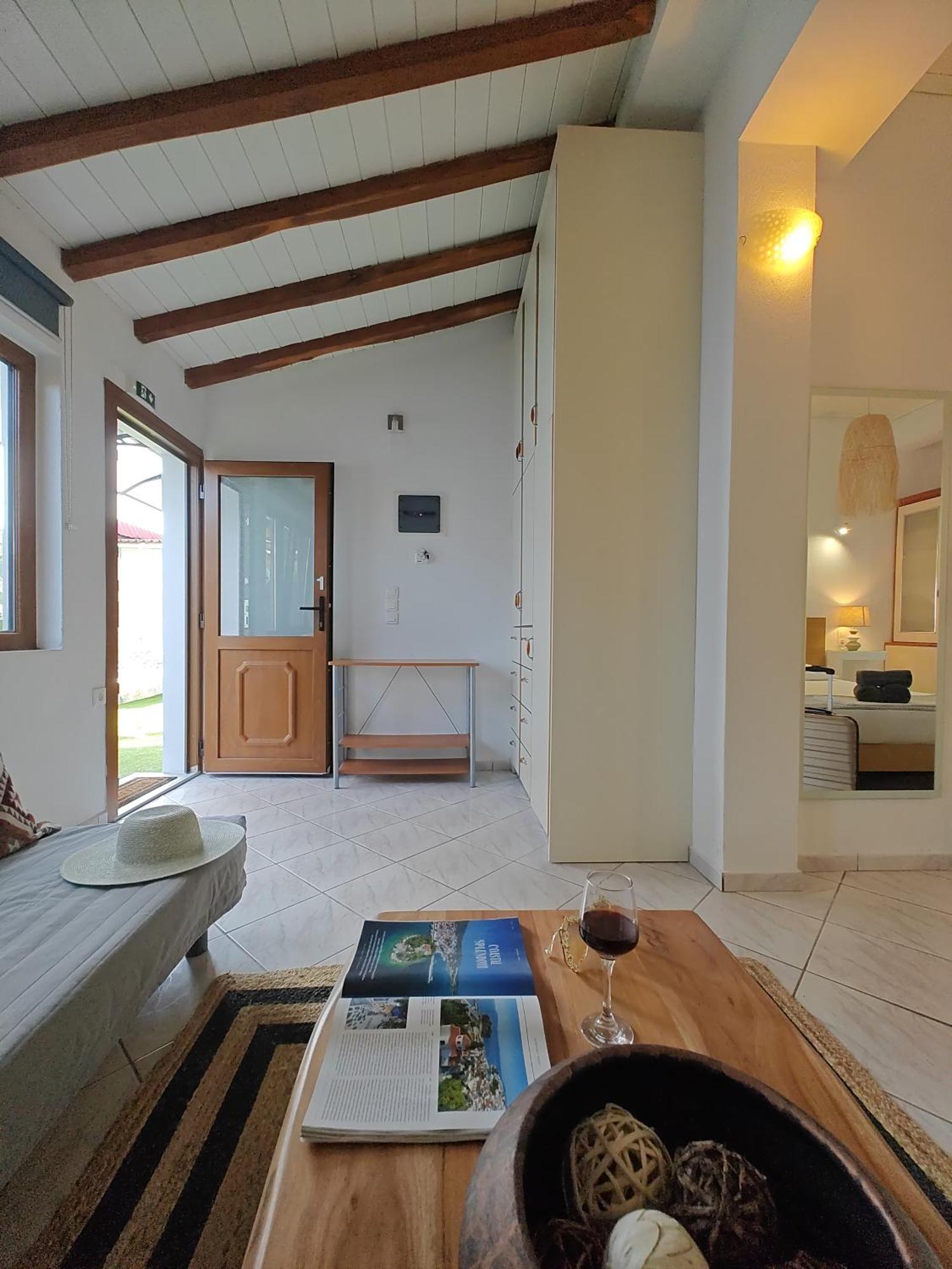 Del Sol Suites Skiathos Town Exterior photo
